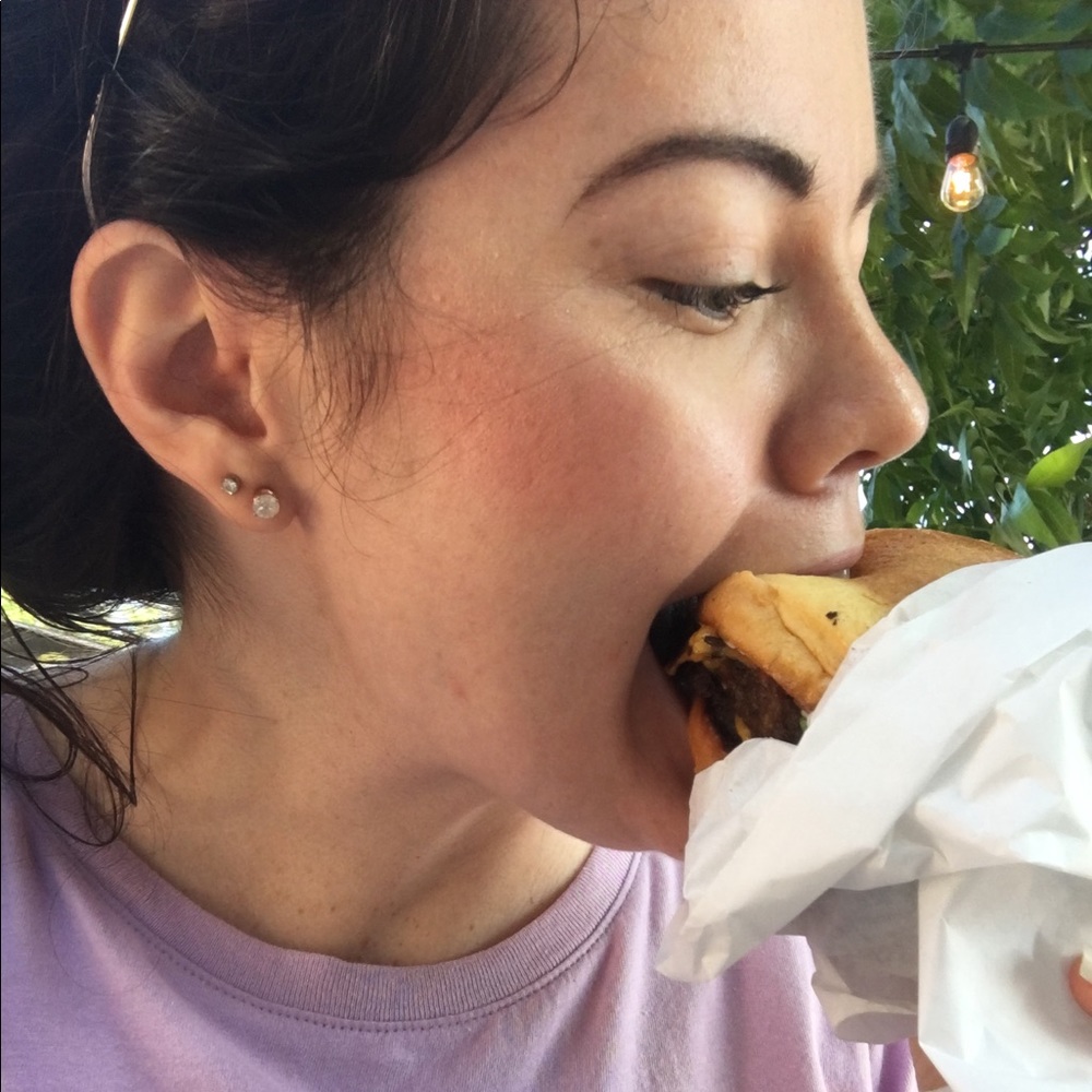 Meet your Posher, Ashley